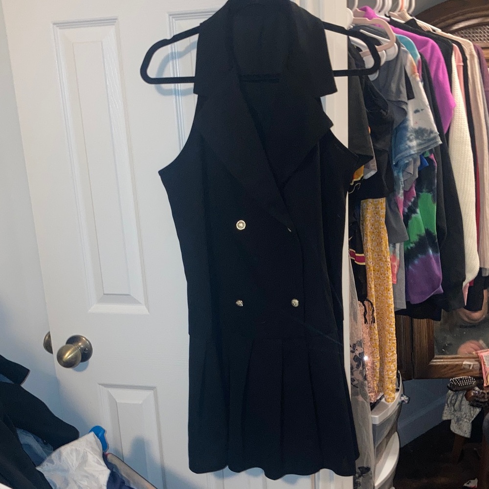 VENUS Black Sleeveless Blazer Dress